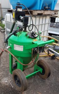 dustless blasting db500